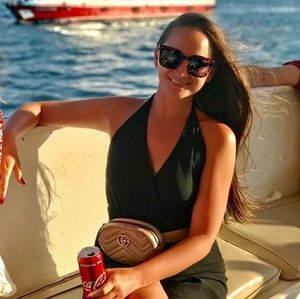 Meet your Posher, Stacy